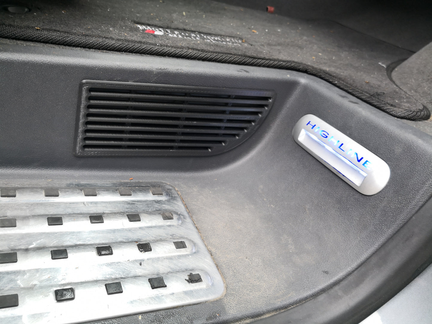 VW T5 Multivan Grill Vent